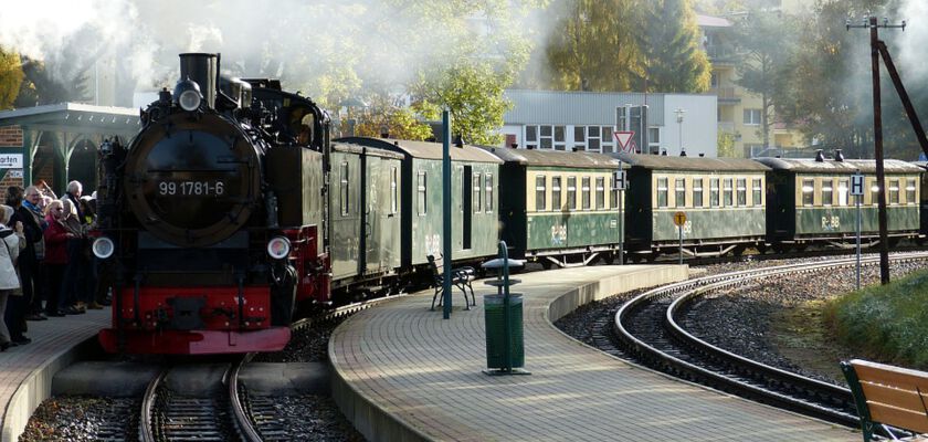 Kleinbahnhofsfest „Rasender Roland“